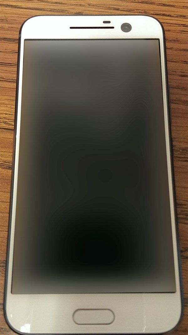Первые фотографии HTC One M10 в черном и белом вариантах 
