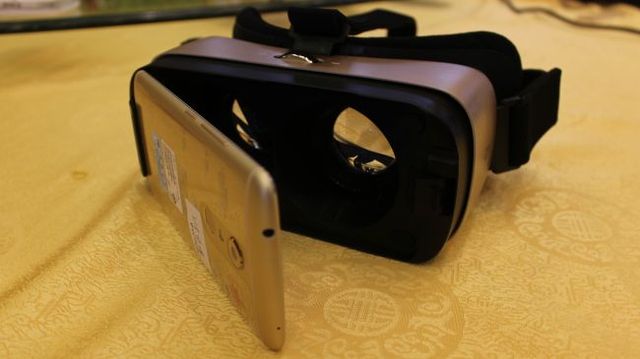 Обзор ZTE VR: виртуальная реальность для ZTE Axon 7